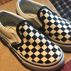 Little boys checkered slip ons